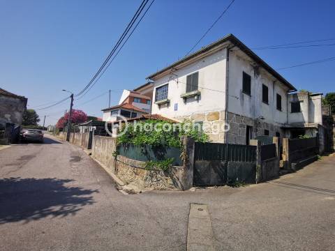 Moradia para restauro em Nine Famalicão