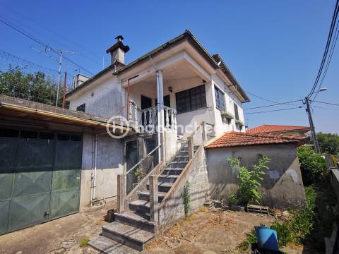 Moradia para restauro em Nine Famalicão