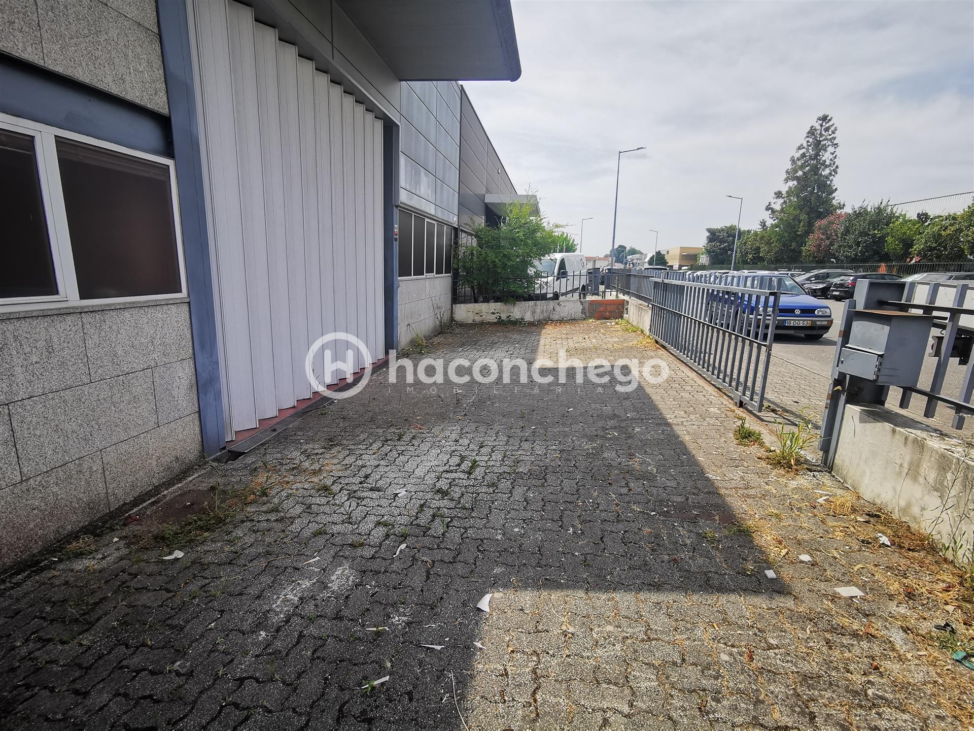 Armazém para arrendar São Veríssimo Barcelos