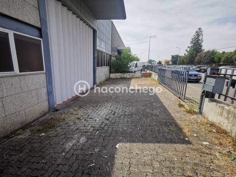 Armazém para arrendar São Veríssimo Barcelos