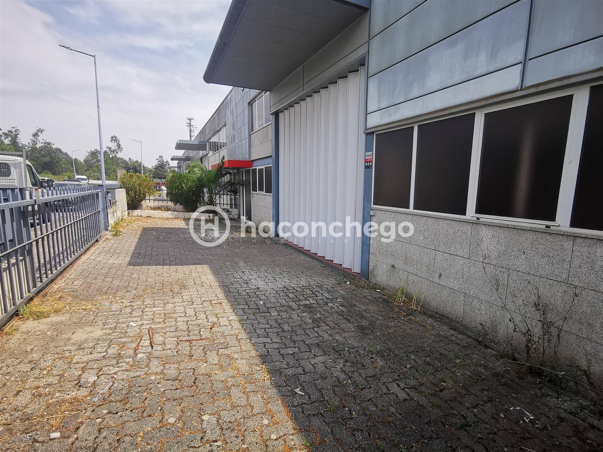 Armazém para arrendar São Veríssimo Barcelos