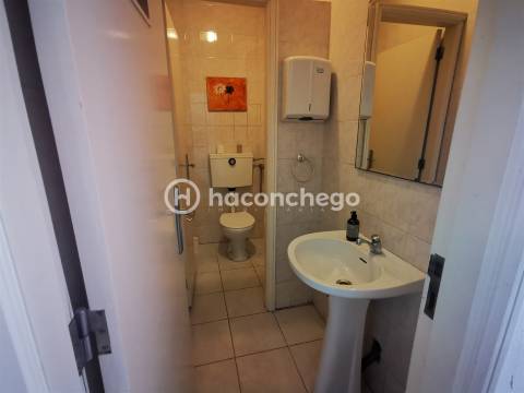 Armazém para arrendar São Veríssimo Barcelos