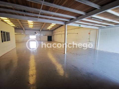 Armazém para arrendar São Veríssimo Barcelos