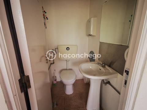 Armazém para arrendar São Veríssimo Barcelos