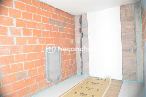 Moradia T3+1 individual nova Vila Boa Barcelos