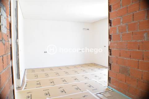 Moradia T3+1 individual nova Vila Boa Barcelos