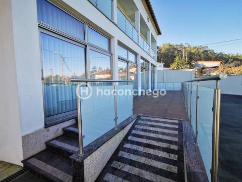 Restaurante para arrendar em Silveiros Barcelos com todo equipamento novo e pronto a funcionar