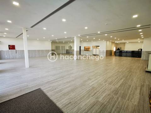 Restaurante para arrendar em Silveiros Barcelos com todo equipamento novo e pronto a funcionar