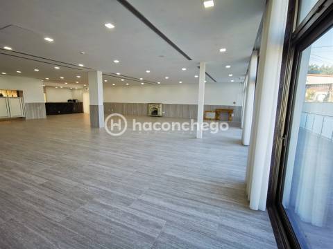 Restaurante para arrendar em Silveiros Barcelos com todo equipamento novo e pronto a funcionar