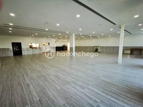 Restaurante para arrendar em Silveiros Barcelos com todo equipamento novo e pronto a funcionar