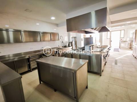 Restaurante para arrendar em Silveiros Barcelos com todo equipamento novo e pronto a funcionar