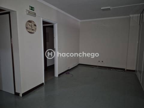 Escritório centro de Barcelos