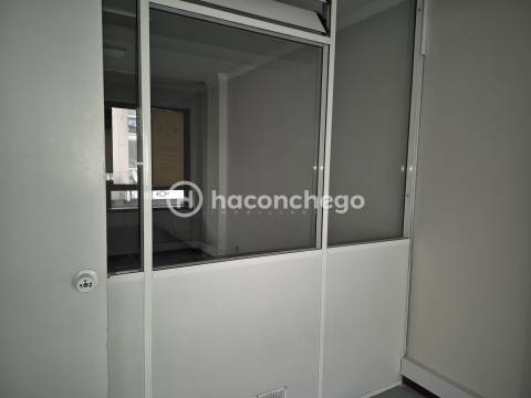 Escritório centro de Barcelos