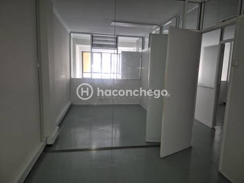 Escritório centro de Barcelos