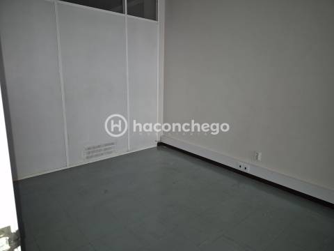 Escritório centro de Barcelos