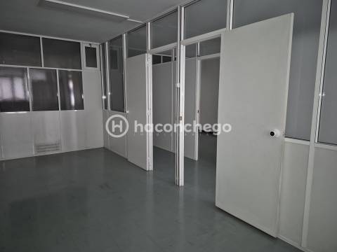 Escritório centro de Barcelos