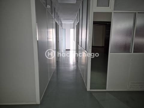 Escritório centro de Barcelos
