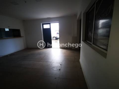 Pavilhão em Manhente