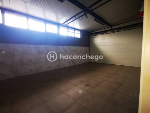 Pavilhão em Manhente