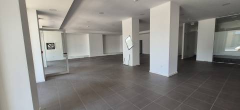 Loja para Arrendamento, Barcelos