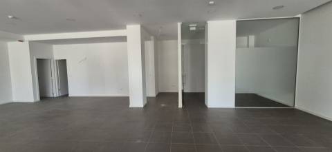 Loja para Arrendamento, Barcelos