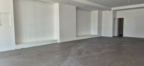 Loja para Arrendamento, Barcelos