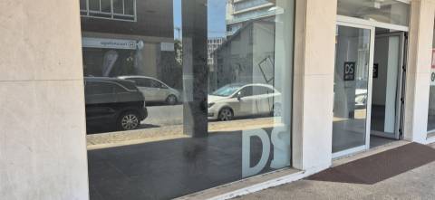 Loja para Arrendamento, Barcelos