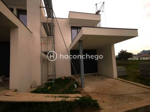 Moradias T3 Tamel São Verissimo Barcelos