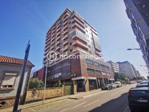 Apartamento T3+1 para arrendamento em Barcelos