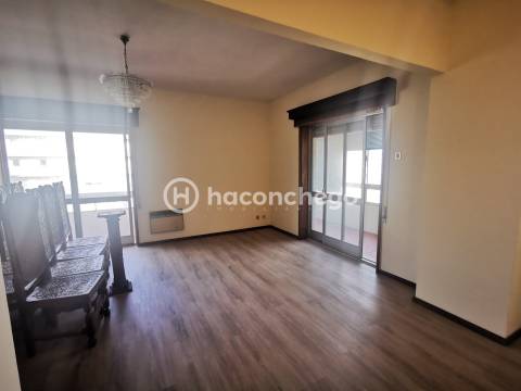 Apartamento T3+1 para arrendamento em Barcelos