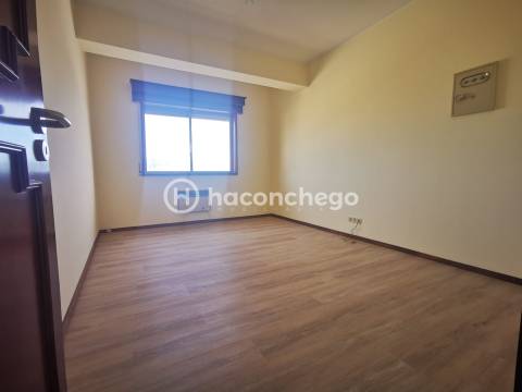 Apartamento T3+1 para arrendamento em Barcelos
