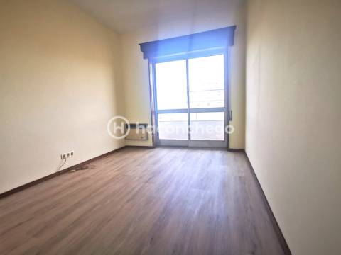 Apartamento T3+1 para arrendamento em Barcelos