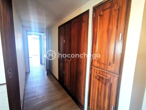 Apartamento T3+1 para arrendamento em Barcelos