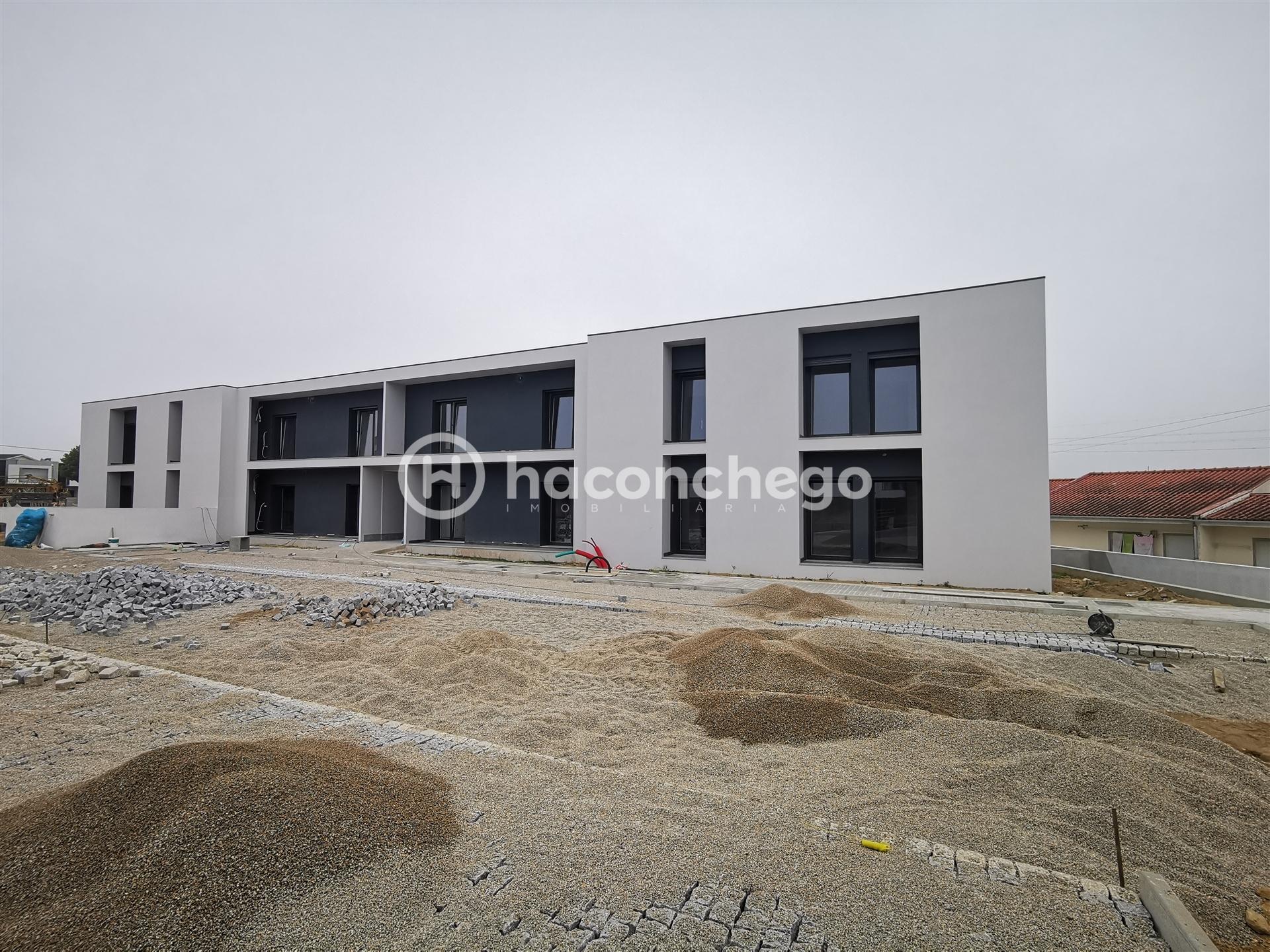 Apartamento T3 com logradouro e garagem Arcozelo Barcelos