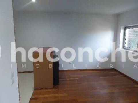 Moradia T4 para venda em Vilar Monte Barcelos