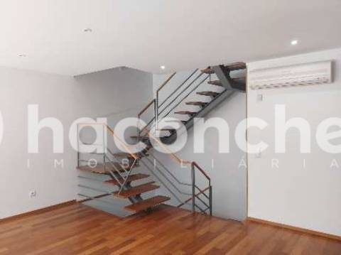 Moradia T4 para venda em Vilar Monte Barcelos