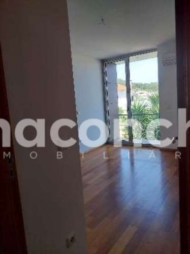 Moradia T4 para venda em Vilar Monte Barcelos