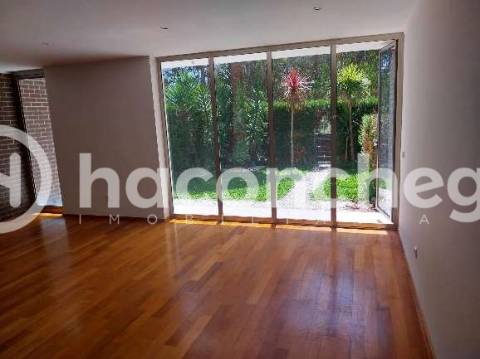 Moradia T4 para venda em Vilar Monte Barcelos