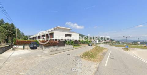 Moradia T4 para venda em Vilar Monte Barcelos