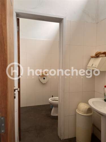 Pavilhão para arrendar em Manhente Barcelos