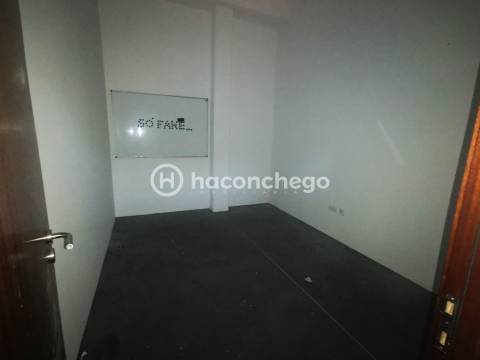 Armazém para Arrendamento