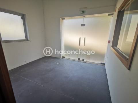 Armazém para Arrendamento