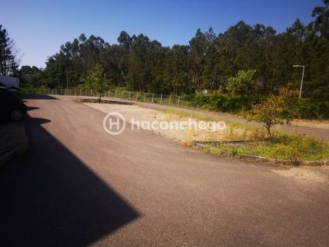 Armazém  Venda em Rio Covo (Santa Eugénia),Barcelos