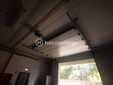 Armazém  Venda em Rio Covo (Santa Eugénia),Barcelos