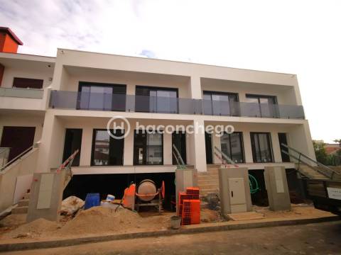 Apartamento T4 duplex com lugar de garagem e equipado Arcozelo Barcelos