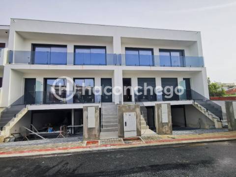 Apartamento T4 duplex com garagem e equipado Arcozelo Barcelos