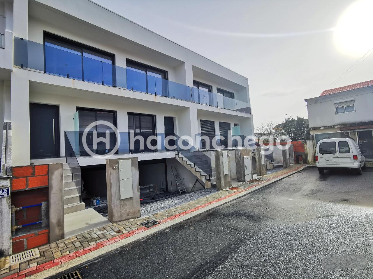 Apartamento T4 duplex com garagem e equipado Arcozelo Barcelos