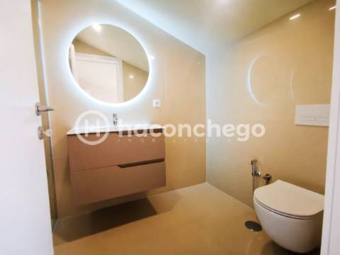 Andar moradia T4 duplex com garagem e equipado Arcozelo Barcelos
