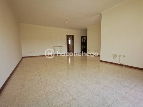 Moradia em banda T4 em Abade de Neiva, Barcelos