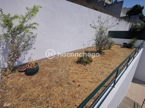 Moradia em banda T4 em Abade de Neiva, Barcelos